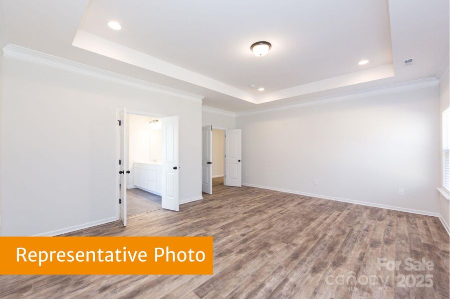 Spacious, unfurnished interior of a new home in Pine Bluff, Midland (Image 7).