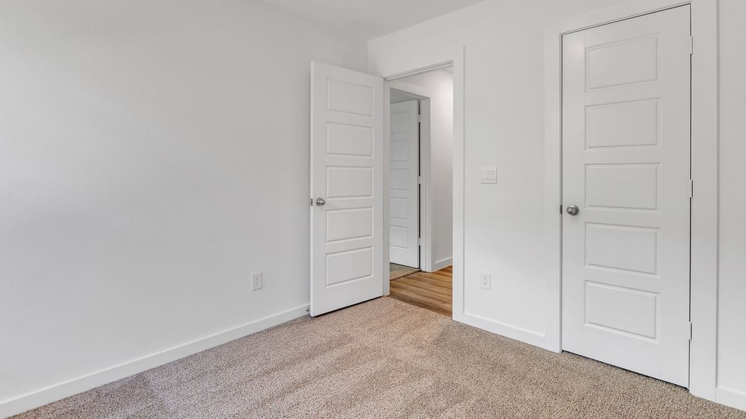 Spacious, unfurnished interior of a new home in Terra Vista, Lubbock (Image 19).