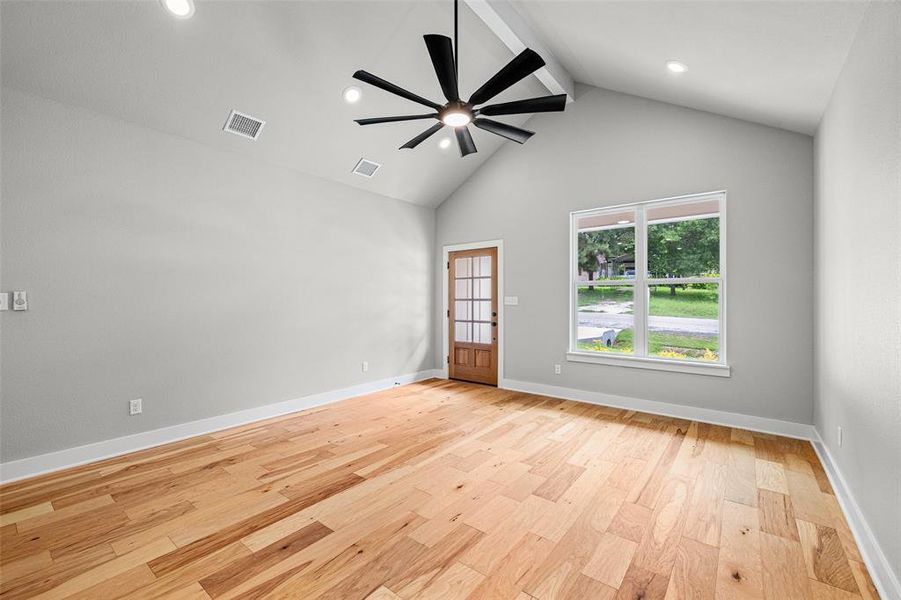 Spacious, unfurnished interior of a new home in , Granbury (Image 18). Spacious, unfurnished interior of a new home in , Granbury (Image 18).