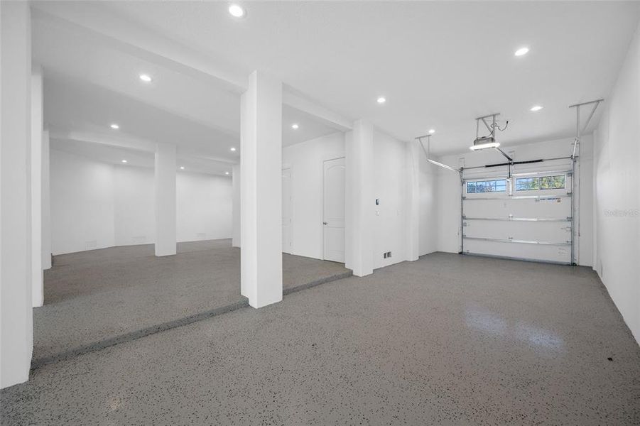 Spacious, unfurnished interior of a new home in , Treasure Island (Image 55).