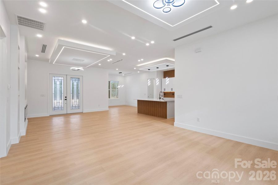 Spacious, unfurnished interior of a new home in , Gastonia (Image 13).