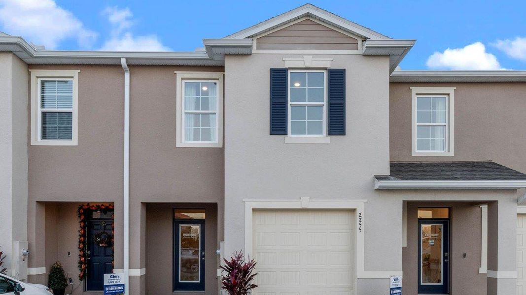Exterior details and patio area of a home in Harmony at Lake Eloise, Winter Haven (Image 2). Exterior details and patio area of a home in Harmony at Lake Eloise, Winter Haven (Image 2).