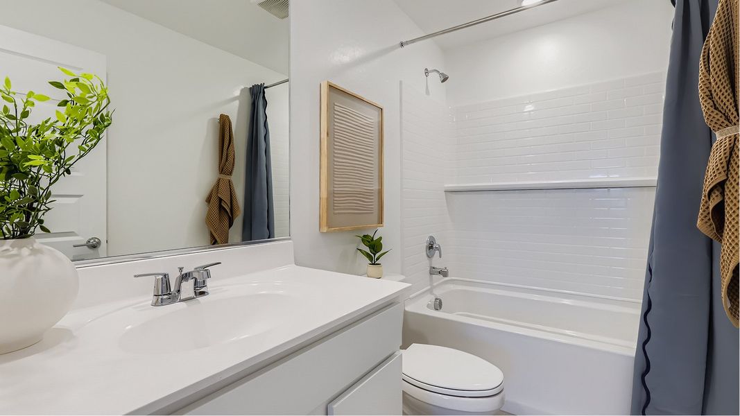 2557 Heather Bath2 1of2 F1