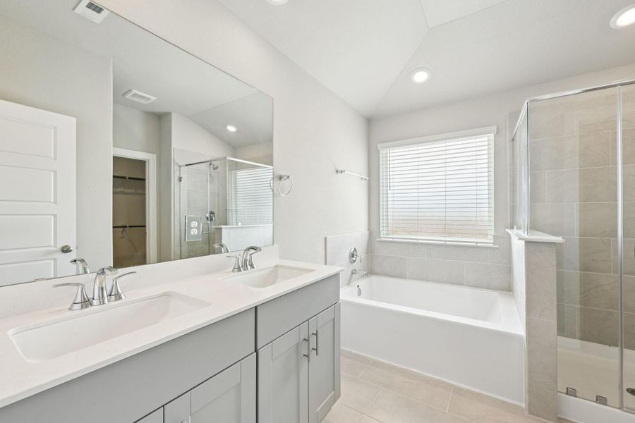 Furnished interior view inside a new home in Heights of Barbers Hill, Mont Belvieu (Image 6). Furnished interior view inside a new home in Heights of Barbers Hill, Mont Belvieu (Image 6).