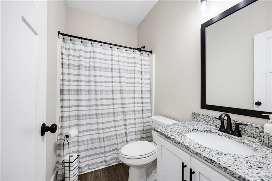 Furnished interior view inside a new home in , Dallas (Image 19).