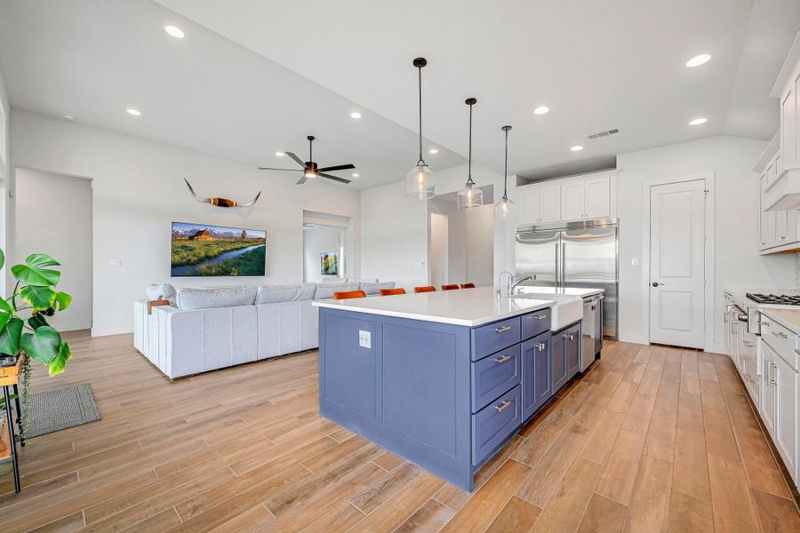 Furnished interior view inside a new home in La Cima 60', San Marcos (Image 30). Furnished interior view inside a new home in La Cima 60', San Marcos (Image 30).