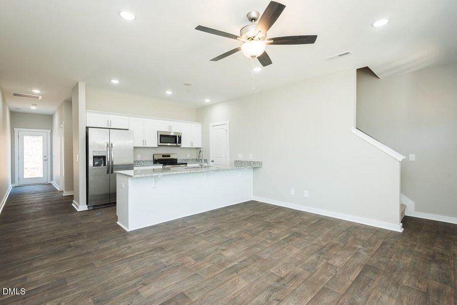 TH 1443 - INT UNIT - B