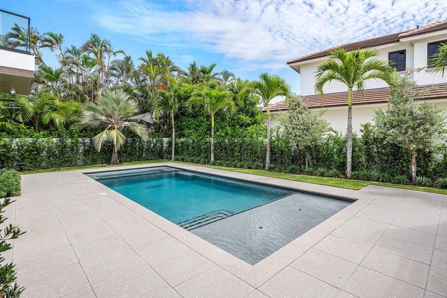 303_South_Maya_Palm_Drive_34