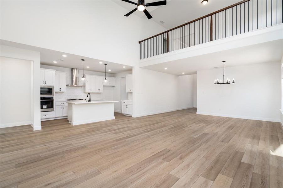 Spacious, unfurnished interior of a new home in Wildflower Ranch, Fort Worth (Image 16). Spacious, unfurnished interior of a new home in Wildflower Ranch, Fort Worth (Image 16).