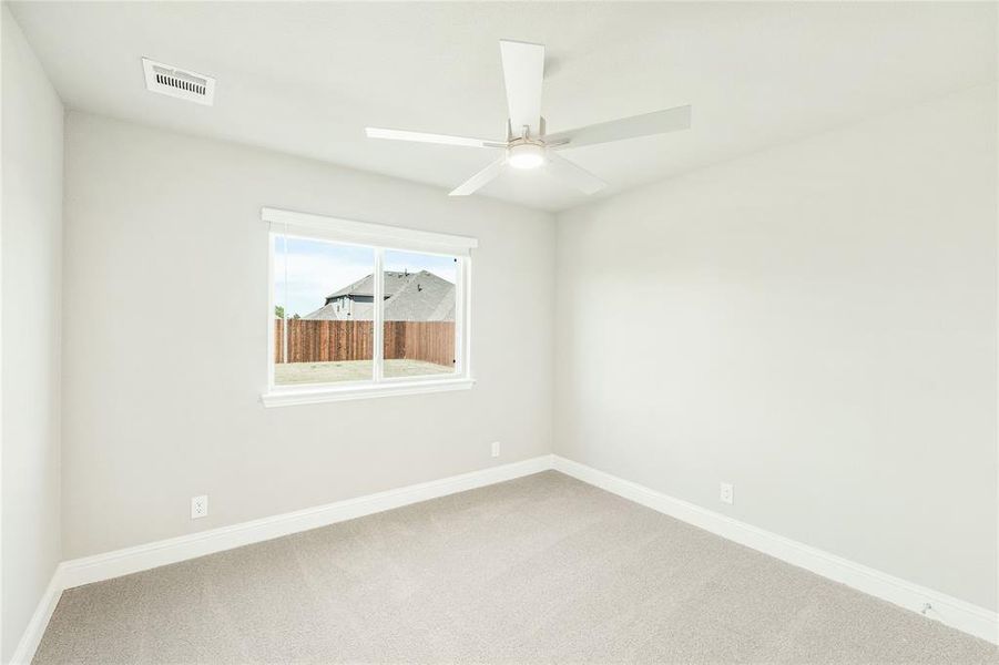 Spacious, unfurnished interior of a new home in Hampton Park, Glenn Heights (Image 16).