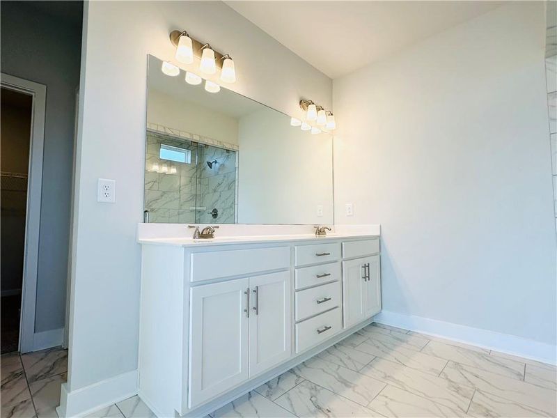 Furnished interior view inside a new home in Summerlin, Winder (Image 6).