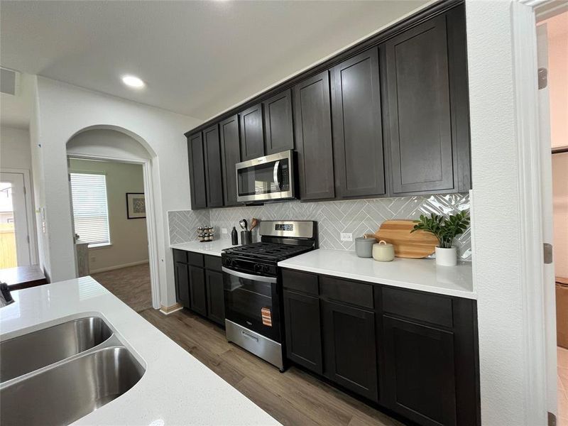 Not actual home-Demonstration purposes only of floorplan layout. Same floorplan, but model home at 8525 Wellspring Loop. Not actual home-Demonstration purposes only of floorplan layout. Same floorplan, but model home at 8525 Wellspring Loop.