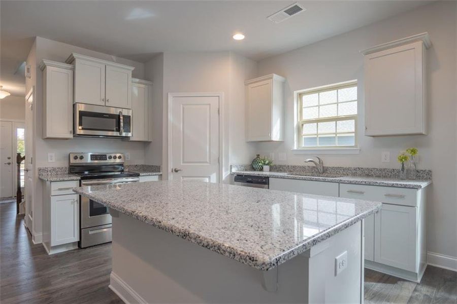 Furnished interior view inside a new home in Mirror Lake at South Harbour, Villa Rica (Image 11). Furnished interior view inside a new home in Mirror Lake at South Harbour, Villa Rica (Image 11).