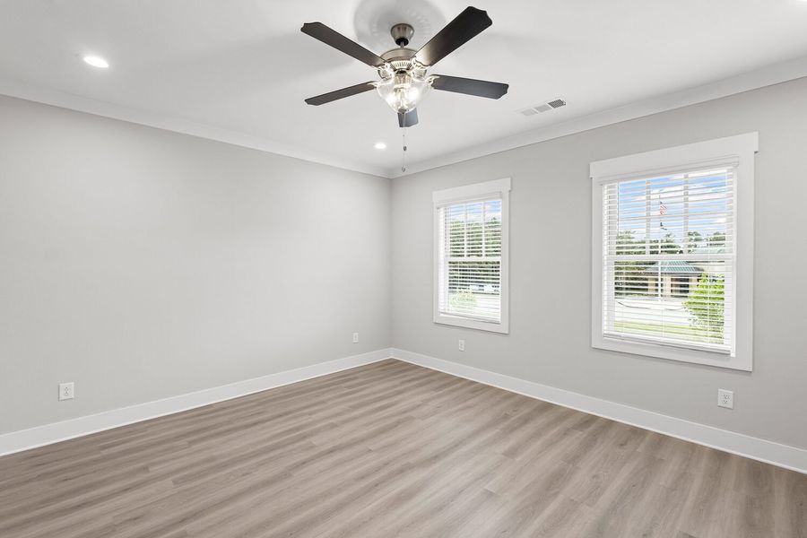 Spacious, unfurnished interior of a new home in Devin's Shire, Kennesaw (Image 13).
