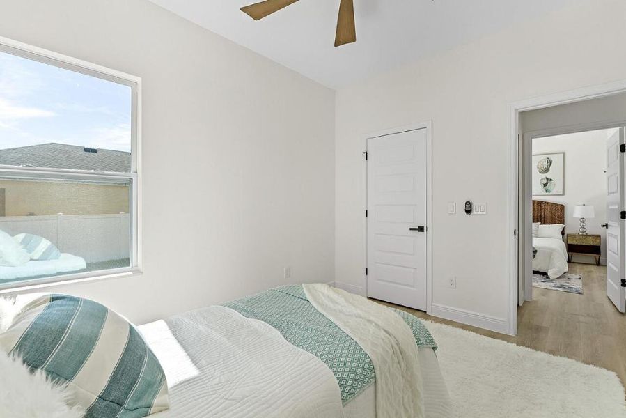 8836-97th-Ct-HigMedia-041-1280