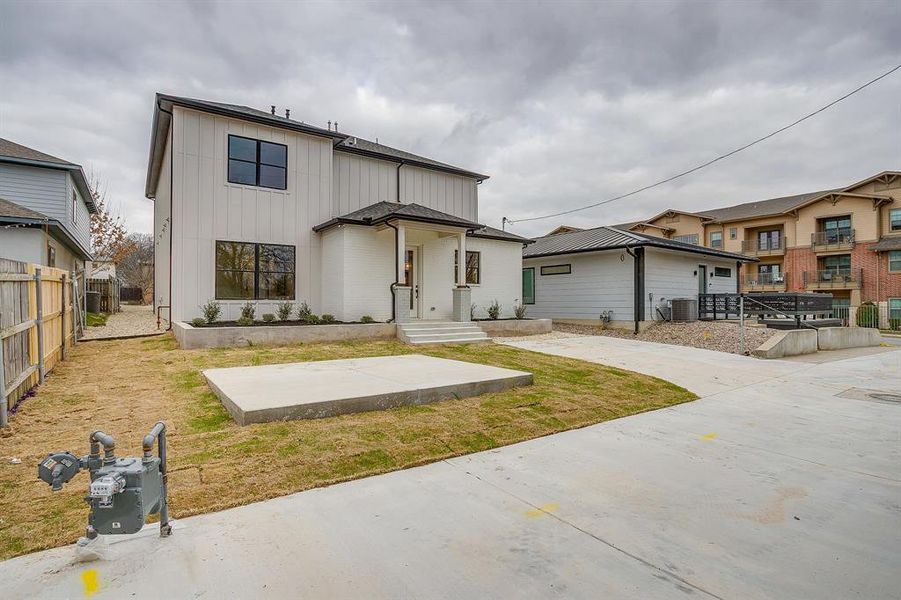 Exterior details and patio area of a home in , Fort Worth (Image 29).