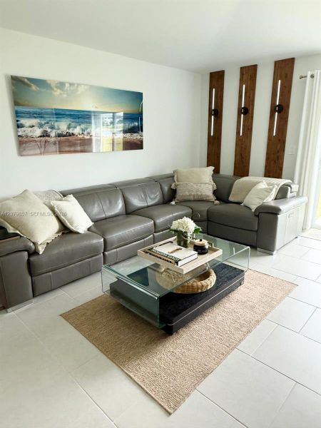 Furnished interior view inside a new home in , Fort Myers (Image 31). Furnished interior view inside a new home in , Fort Myers (Image 31).