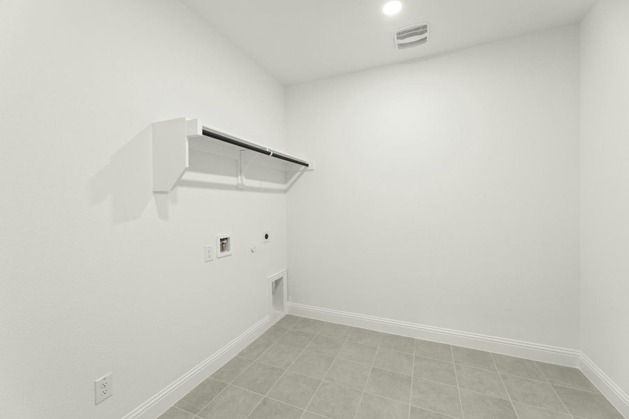 Spacious, unfurnished interior of a new home in Berkshire Estates, Mesquite (Image 24). Spacious, unfurnished interior of a new home in Berkshire Estates, Mesquite (Image 24).