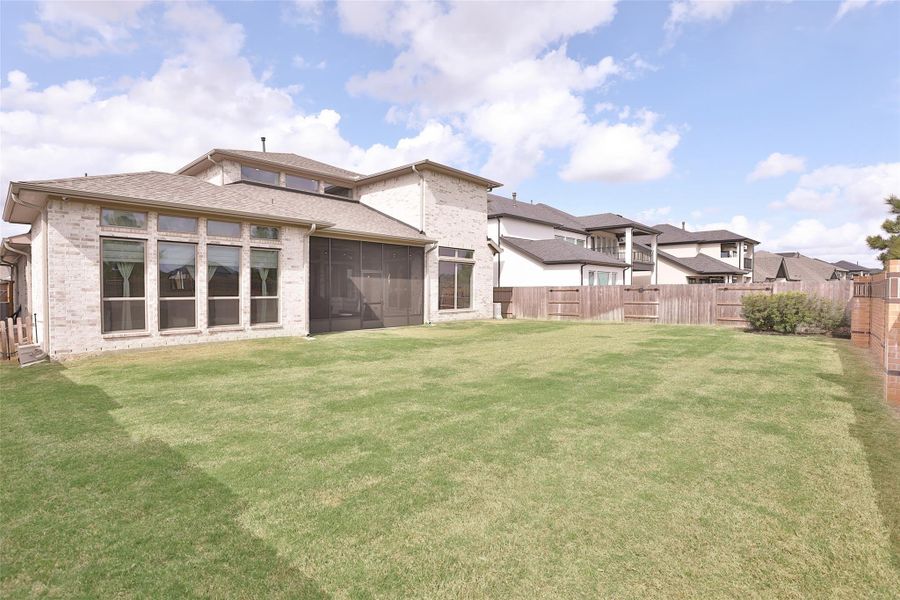 Exterior details and patio area of a home in Elyson, Katy (Image 3).