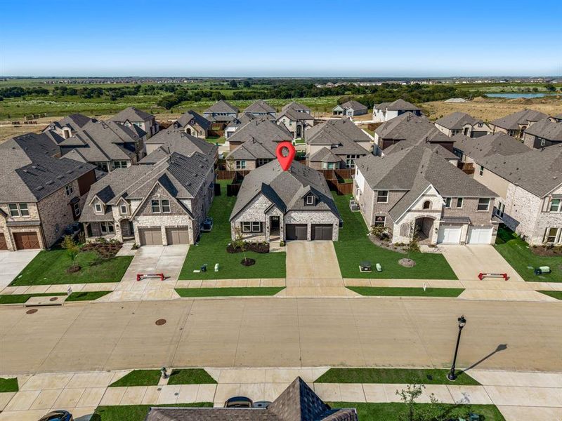 Image 34 of a home in Edgewood Creek.