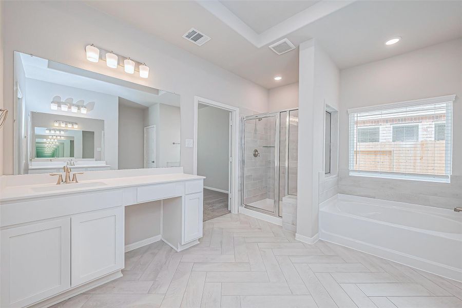 Furnished interior view inside a new home in La Segarra, Brookshire (Image 14).