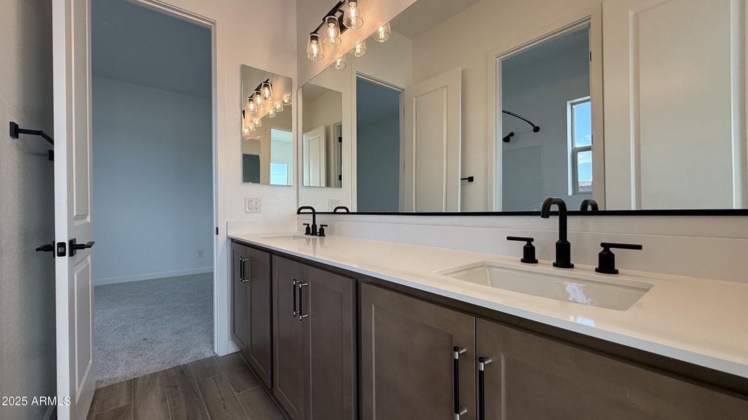 08 - Bathroom 2 08 - Bathroom 2