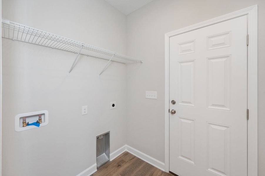 Representative furnished interior of a home built from the Savannah by CJL Homes in Oak Hollow, Crestview (Image 12).