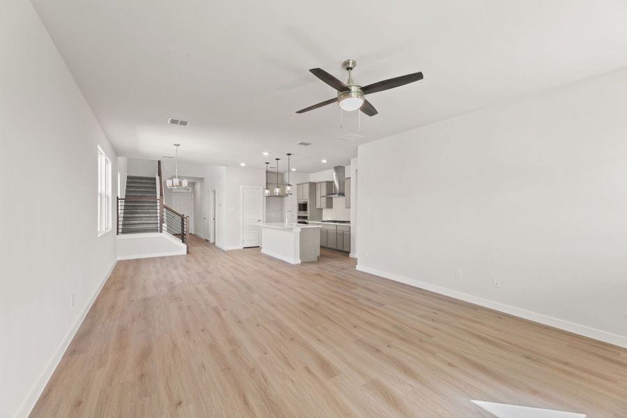 Representative unfurnished interior of a home built from the Hondo by Hakes Brothers in Veranda, San Antonio (Image 10). Representative unfurnished interior of a home built from the Hondo by Hakes Brothers in Veranda, San Antonio (Image 10).