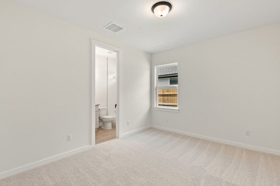 Spacious, unfurnished interior of a new home in Lagos Reserve, Manor (Image 38).