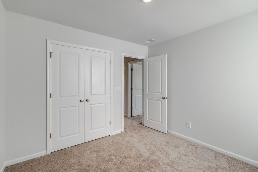 Spacious, unfurnished interior of a new home in Bluefield, Lexington (Image 44). Spacious, unfurnished interior of a new home in Bluefield, Lexington (Image 44).