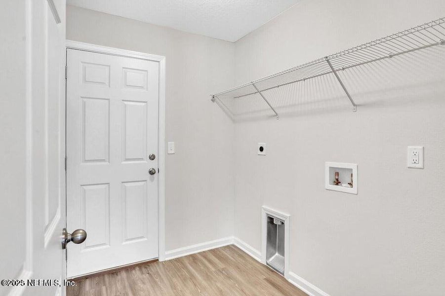 Image 13 of a home in .