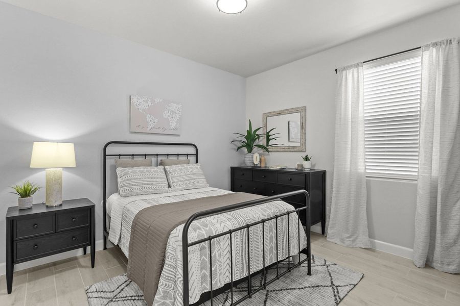 Representative furnished interior of a home built from the Willow by Hakes Brothers in Hillside Park, El Paso (Image 29).