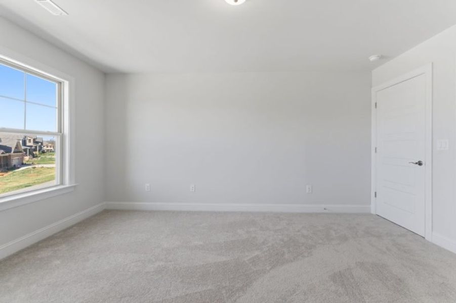Representative unfurnished interior of a home built from the Hampton by Keystone Homes NC in Preserve at Carriage Cove, Oak Ridge (Image 105).
