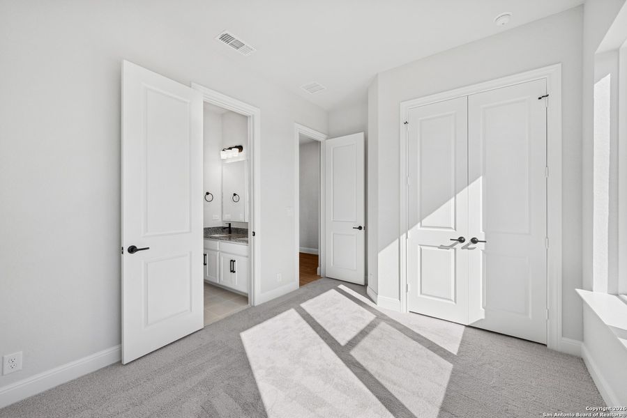 Spacious, unfurnished interior of a new home in Windsong - Legacy Series, Boerne (Image 29).