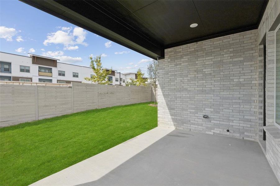 Dining al fresco is in your future on this spacious covered back patio! Dining al fresco is in your future on this spacious covered back patio!