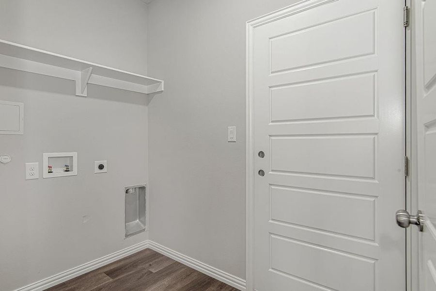 Spacious, unfurnished interior of a new home in , Fort Worth (Image 21). Spacious, unfurnished interior of a new home in , Fort Worth (Image 21).