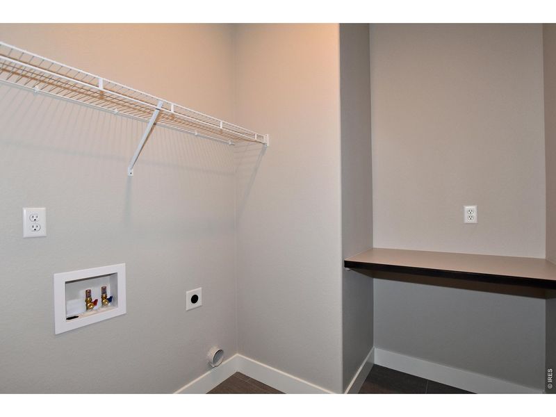 Spacious, unfurnished interior of a new home in , Johnstown (Image 24).