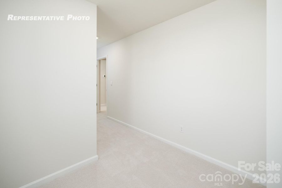 Spacious, unfurnished interior of a new home in Sylvan Creek, Denver (Image 25).