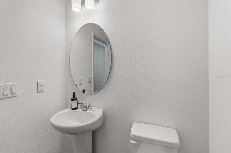 Furnished interior view inside a new home in , Clermont (Image 37).