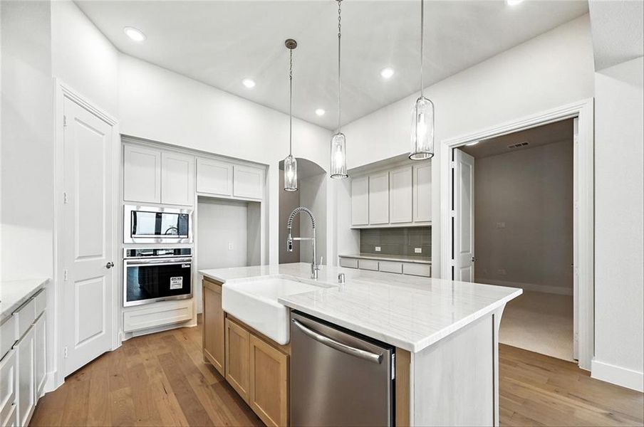 Furnished interior view inside a new home in Trinity Falls, McKinney (Image 10). Furnished interior view inside a new home in Trinity Falls, McKinney (Image 10).