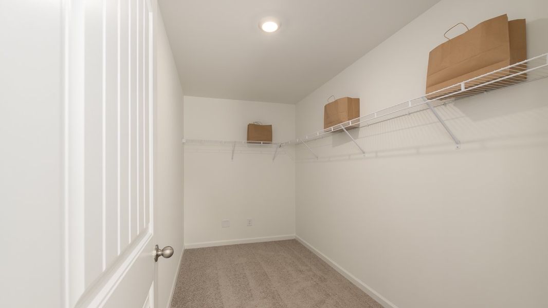 Spacious, unfurnished interior of a new home in Rosewood Farms, Acworth (Image 18).