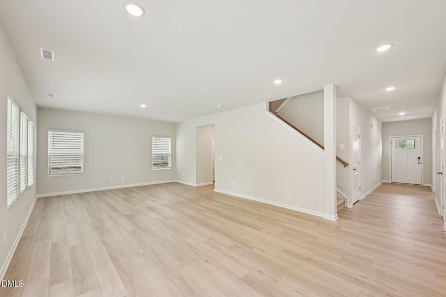 21-web-or-mls-Oak Manor - Raleigh - 153 21-web-or-mls-Oak Manor - Raleigh - 153