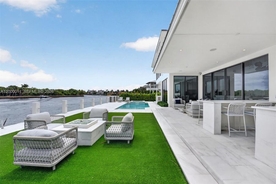 Exterior details and patio area of a home in , Fort Lauderdale (Image 23).