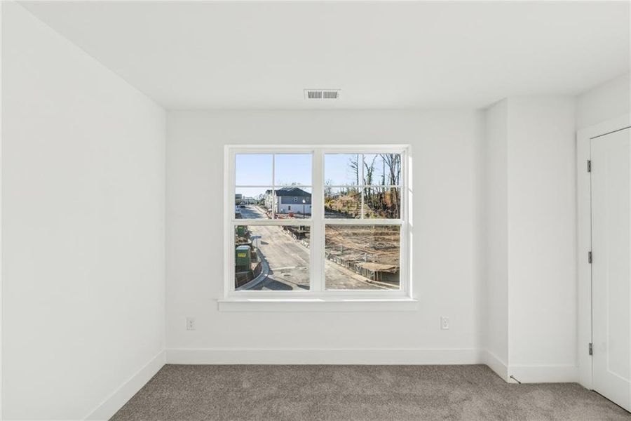 Spacious, unfurnished interior of a new home in Grandview Terrace, Canton (Image 12).