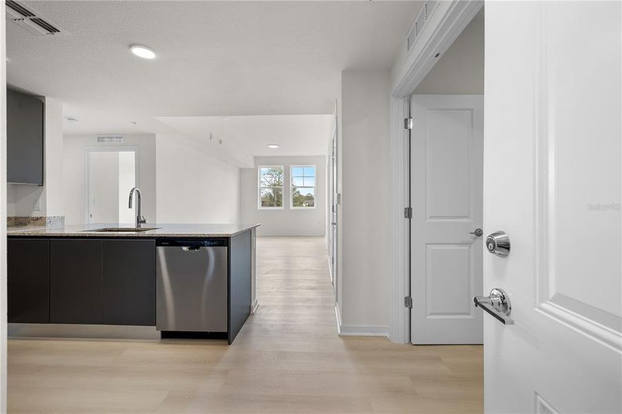 Furnished interior view inside a new home in , Orlando (Image 4).