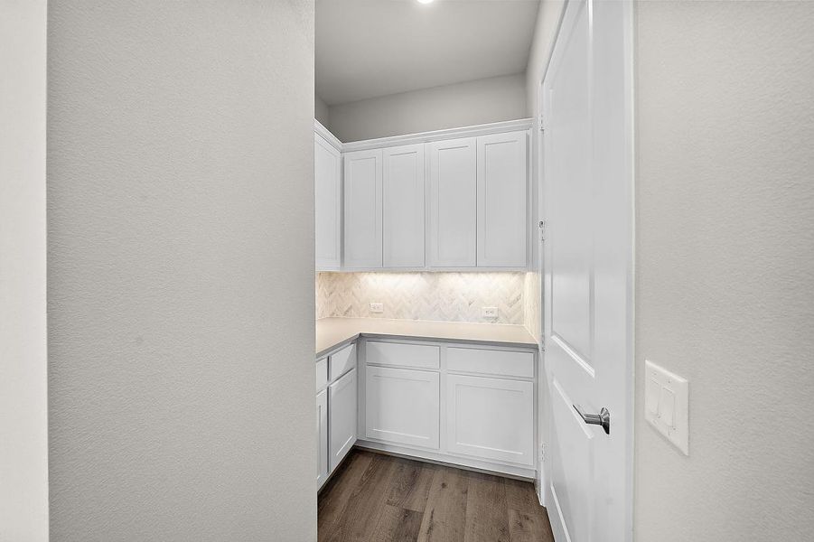 Representative furnished interior of a home built from the Dogwood by Caldwell Homes in The Highlands, Porter (Image 18). Representative furnished interior of a home built from the Dogwood by Caldwell Homes in The Highlands, Porter (Image 18).