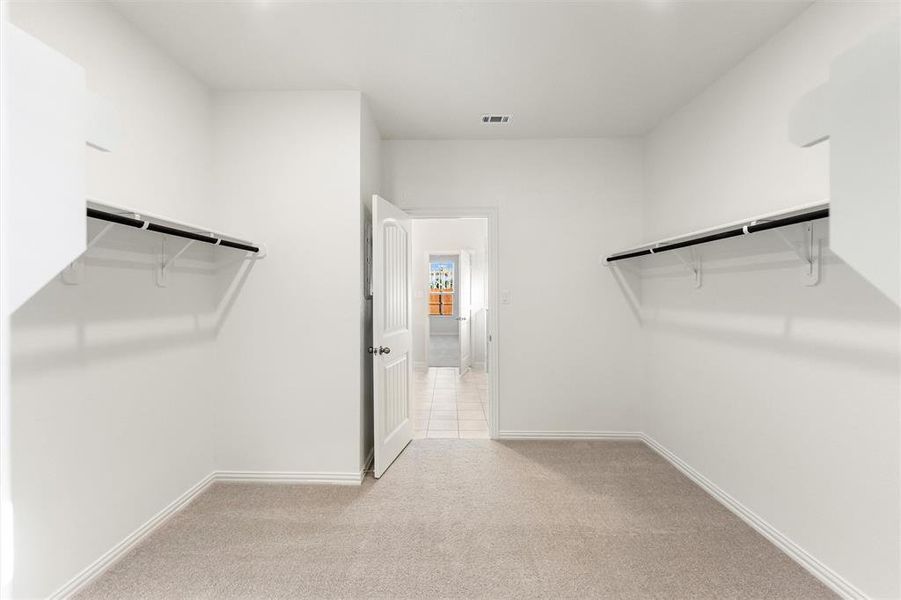 Spacious, unfurnished interior of a new home in Northstar, Haslet (Image 30).