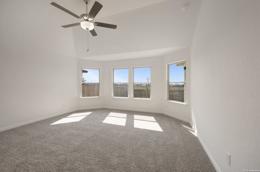 Spacious, unfurnished interior of a new home in Meadows at Clear Springs, New Braunfels (Image 33).