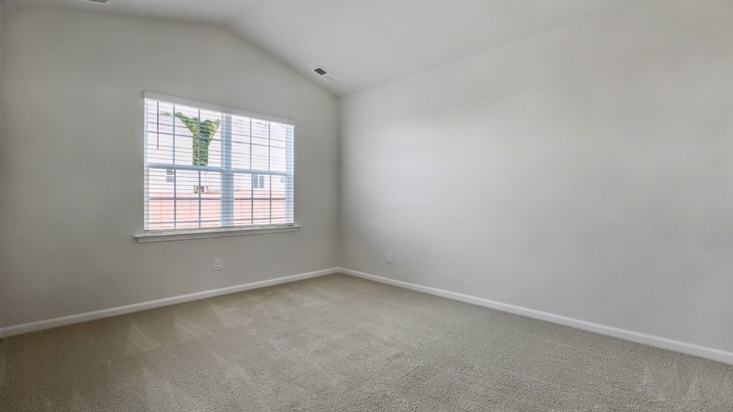 Spacious, unfurnished interior of a new home in Galvins Ridge, Sanford (Image 19).