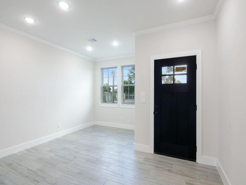 Spacious, unfurnished interior of a new home in , Cleveland (Image 31).